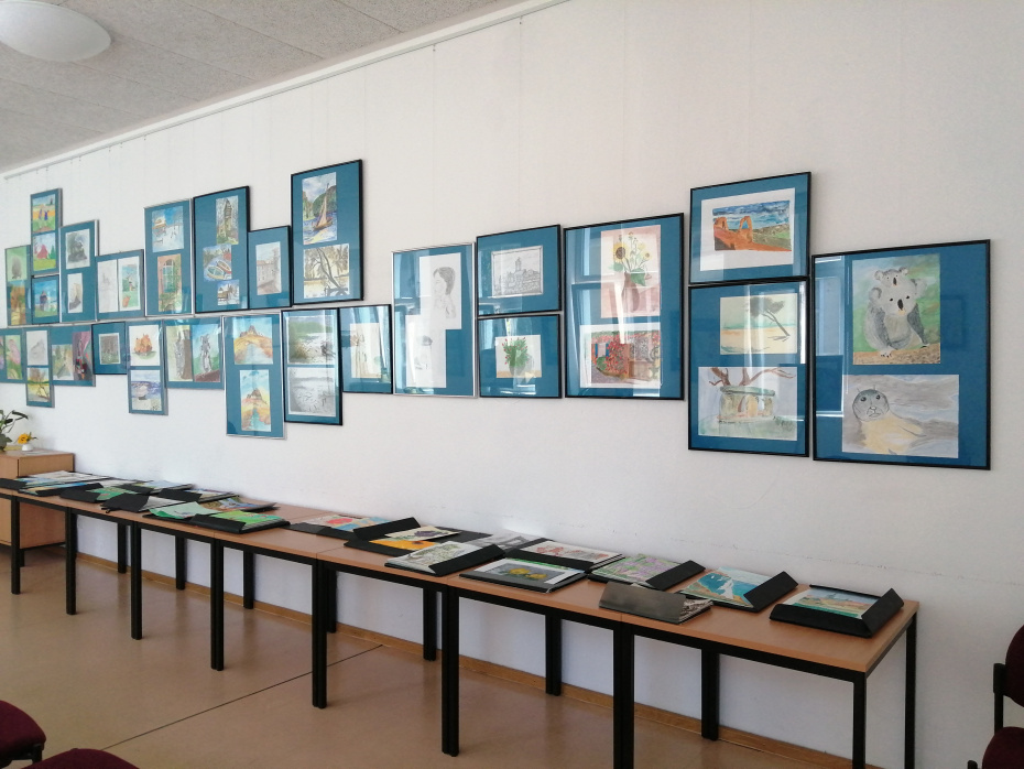 Vernissage 01.09.22 der Angehörigengruppe Abschalten mit Malen