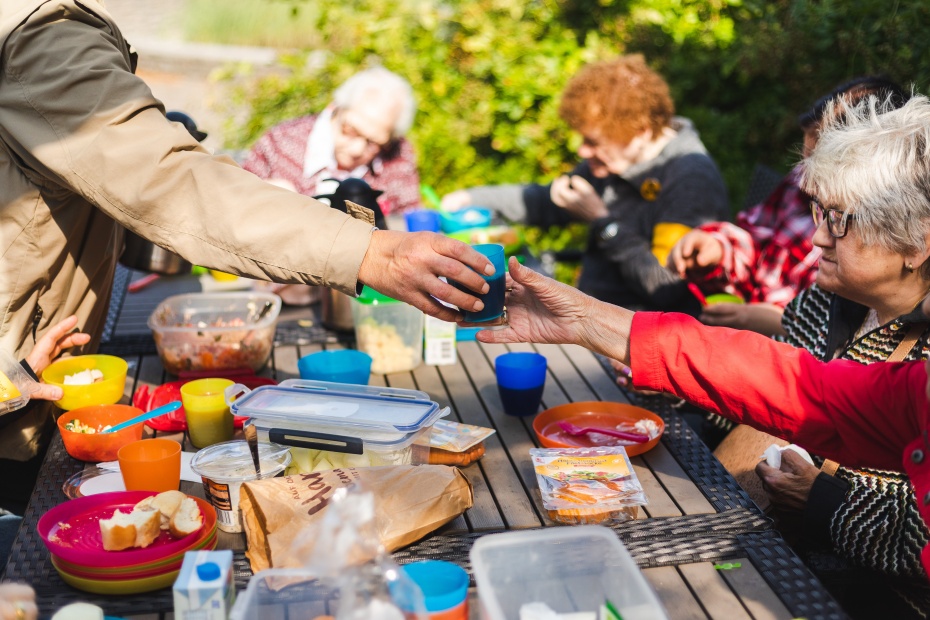 Picknick mit dem Mobilitätshilfedienst Mitte