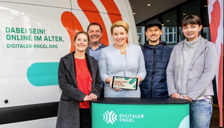 Start der Aktion "Digitaler Engel"