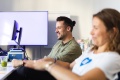 Reizenden Assistent_innen für einen Abend: Im echten Leben Koordinator des Vorsorgenetztes und Bereichsleitung Engagement und Kultur