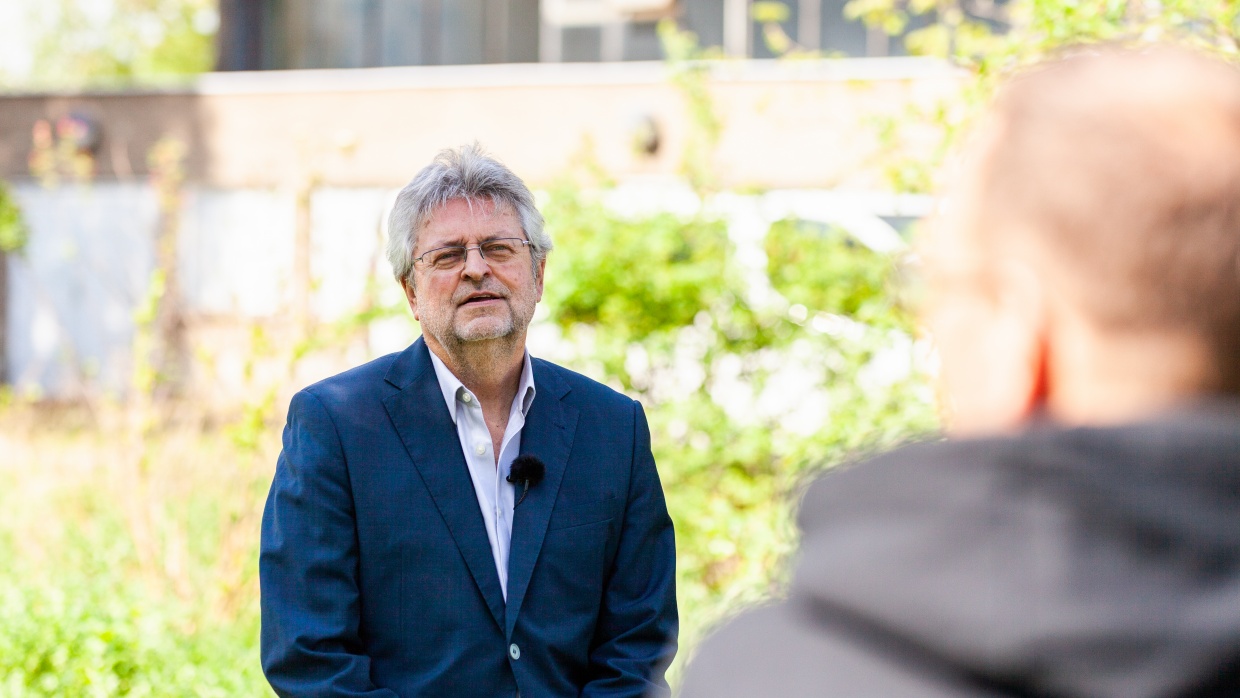 "Die Probleme, die die Menschheit hat, sind so aktuell, dass wir sie hier und heute lösen müssen."