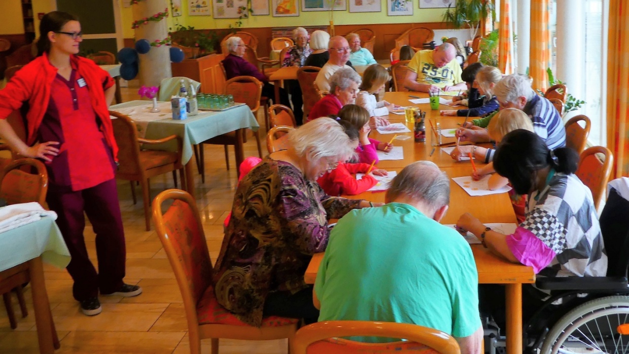 Treffen im Seniorenheim