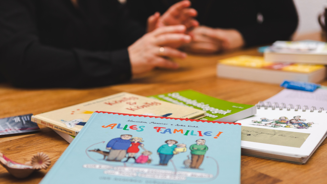 Die Bedarfe unserer Projekte – wie die der Schwangerschaftskonfliktberatung – sind komplex und anspruchsvoll, ihre Finanzierung auch.